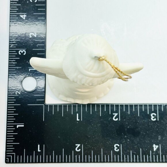 Vintage White Angel With Wings Holding Lamb Christmas Ornament Ceramic Taiwan - Picture 9 of 13